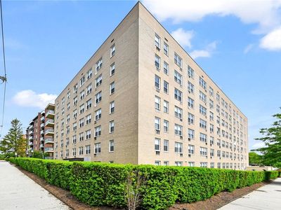 377 Westchester Avenue #6M, Pt Chester, NY, 10573