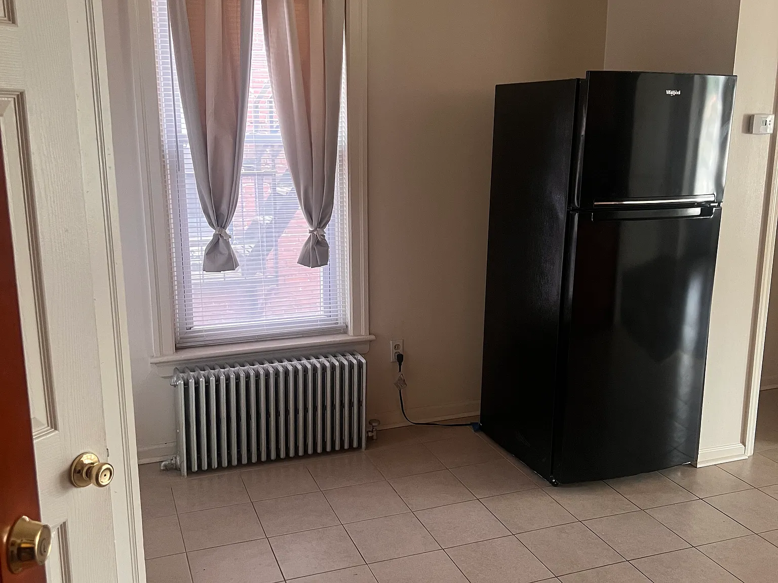 2 bed, 1.5 bath, $1,650 — Photo 3