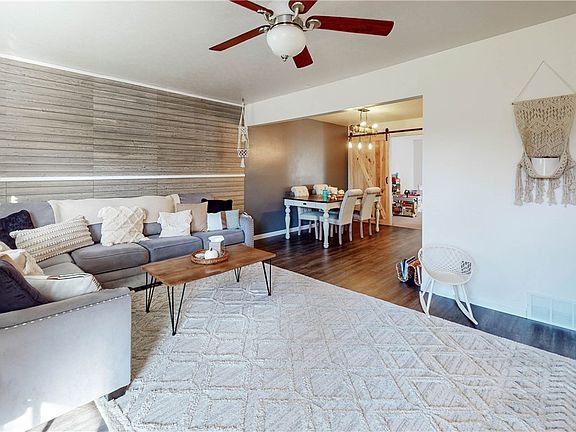 3rd image of 36929 Clearway Dr