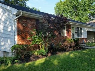 16625 E Cogan Dr, Independence, MO 64055