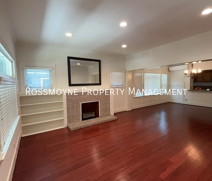 1023 Virginia Pl — Photo 2