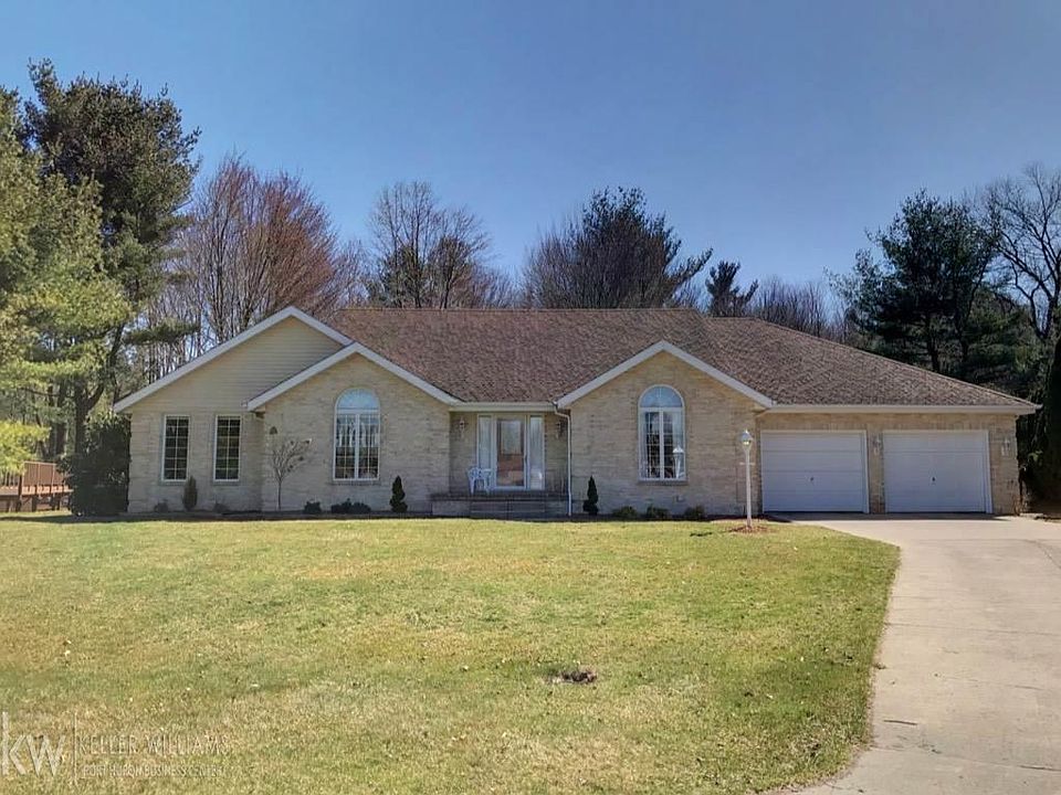 1st image of 3230 Amberwood Dr