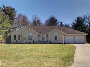 3230 Amberwood Dr, Port Huron, MI 48060