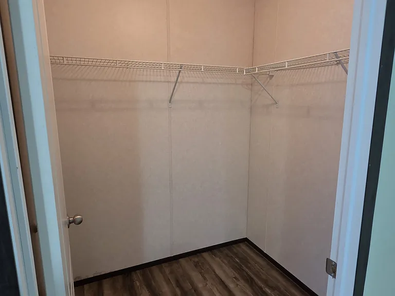 3253 Bristol Rd — Photo 2