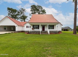 133 Lake Lure Cir, Alma, GA 31510
