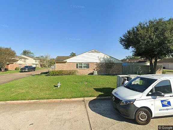 410 Yorktown Ln