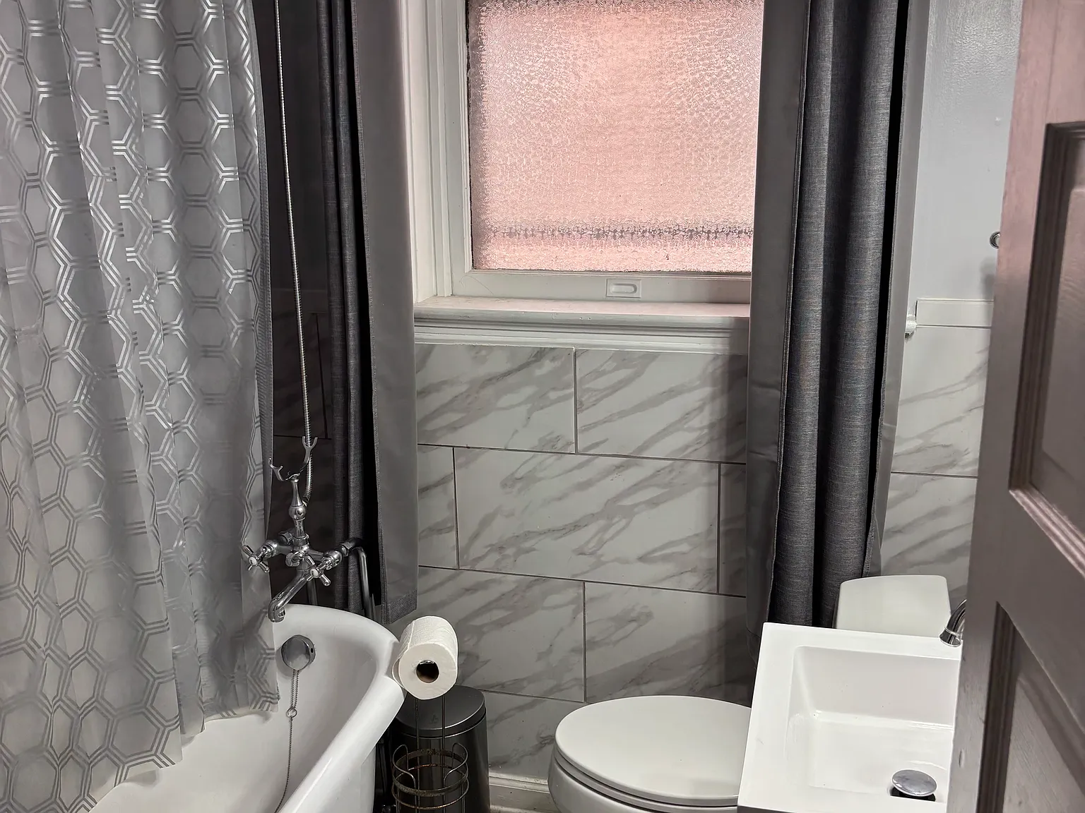 3 bed, 1550 sqft, $2,300 — Photo 4