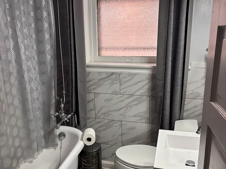 6187 Pershing Ave — Photo 4