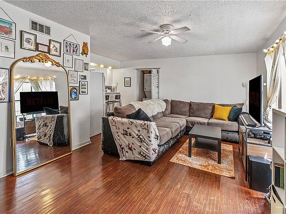 3rd image of 713 N 12th St