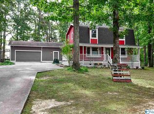 223 Cranbrook Dr, New Market, AL 35761