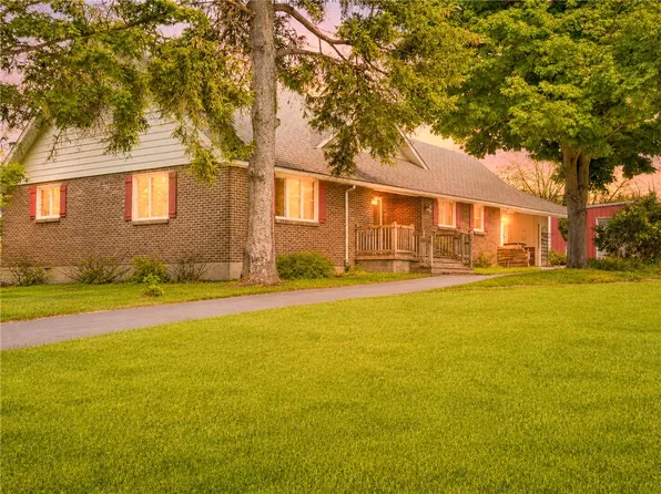 7084 N Street Rd, Auburn, NY 13021