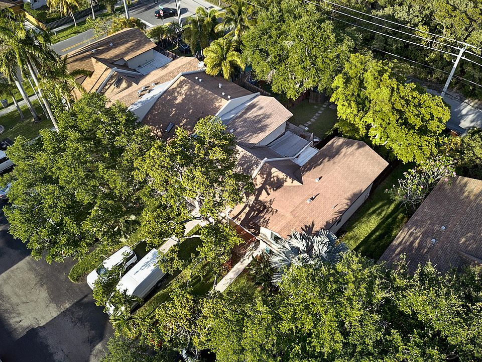 1st image of 191 NE 6th Court