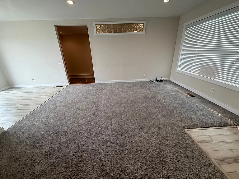 209 Goldcrest St — Photo 20