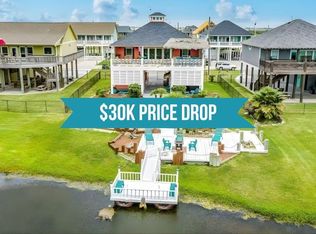 2296 E Crab St, Crystal Beach, TX 77650