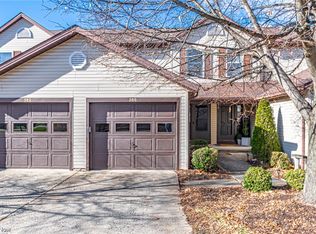 580 Topaz Ln, Brunswick, OH