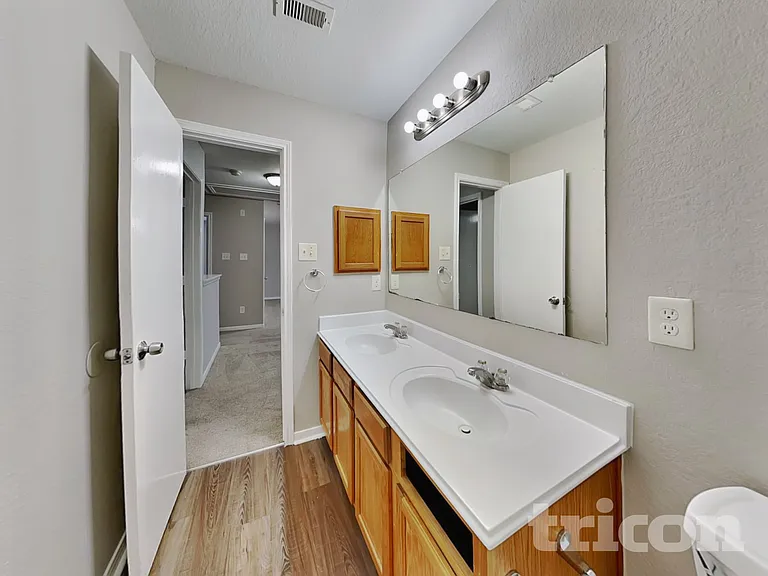 8927 Summer Valley Ln — Photo 12