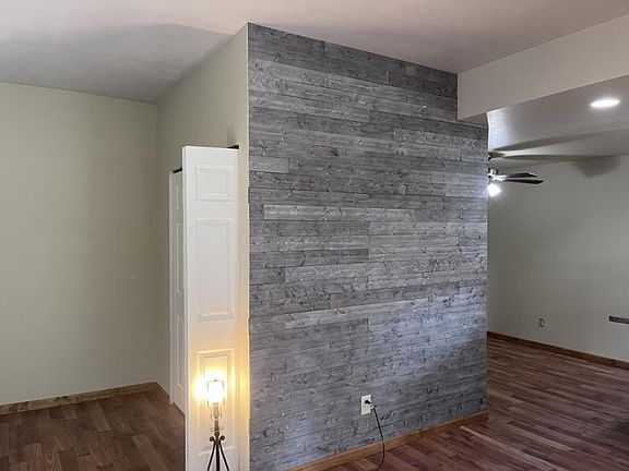 4th image of 7036 Welles St