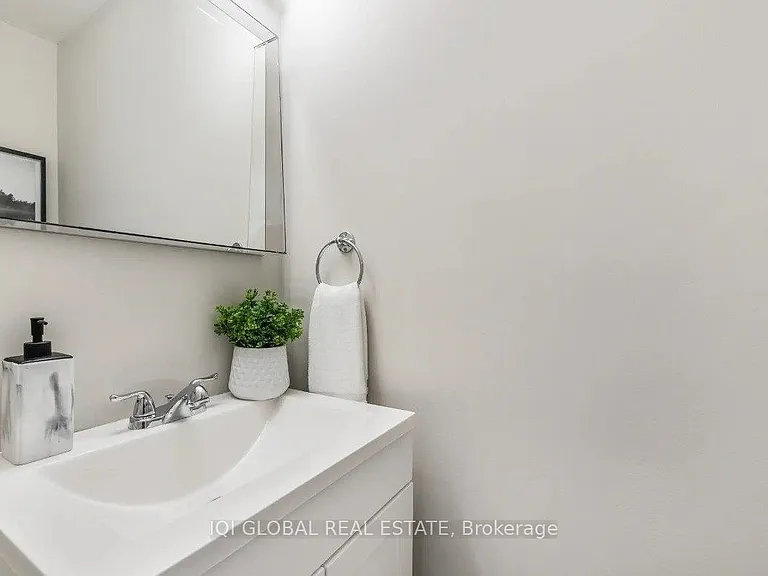 14 Fern Ave #14 — Photo 8