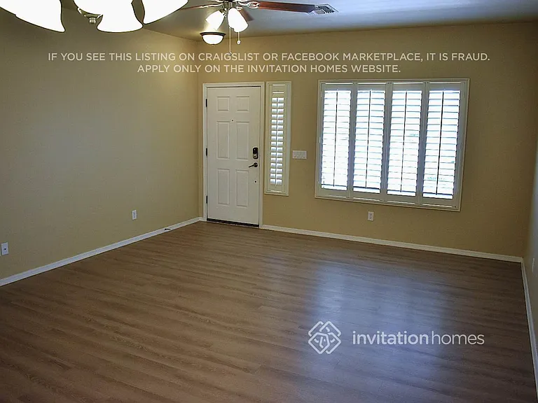 309 S 117th Dr — Photo 2