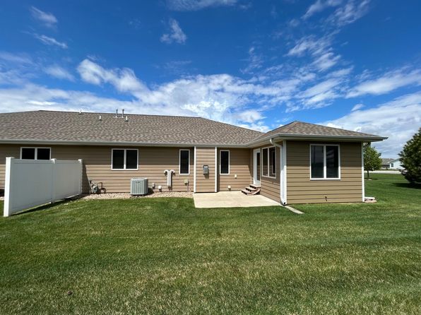 5610 Eastbrooke Dr #1, Kearney, NE 68845