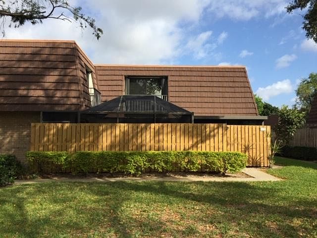 SE exposure, Master BR upstairs