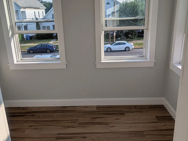 280 Manning Blvd #2 — Photo 21