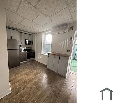 4670 James St #3 — Photo 8