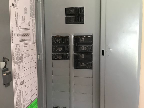 3rd image of 2120 Saint Mary St