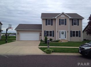 1513 Santa Fe Rd, Washington, IL 61571