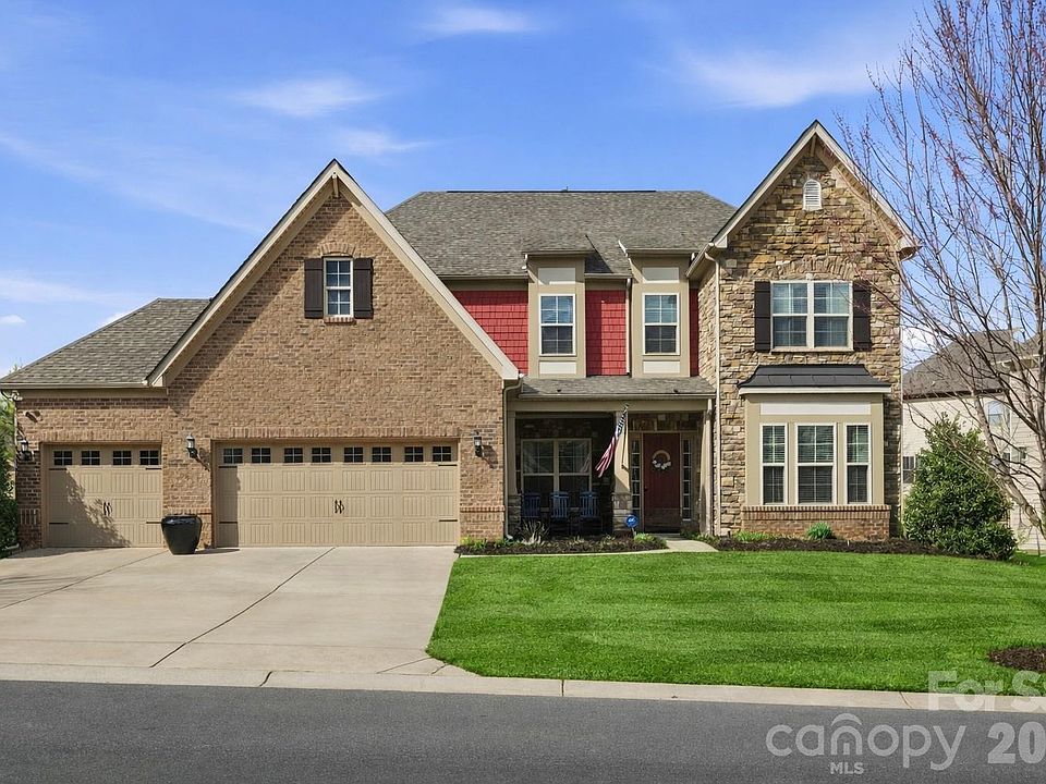 1st image of 500 Brier Knob Dr