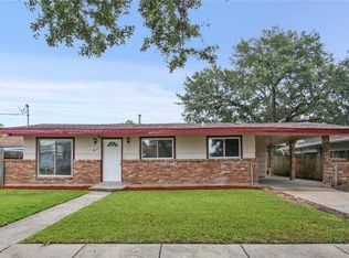 4675 Sandalwood St, New Orleans, LA 70127