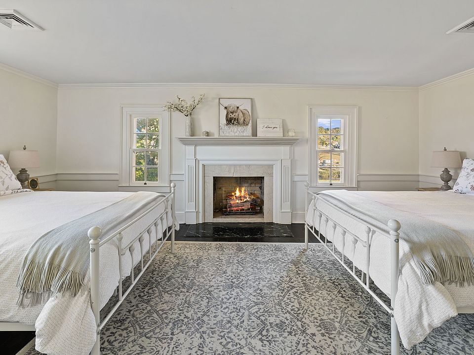 34th image of this home