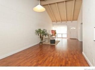 687 Kuliouou Rd, Honolulu, HI 96821