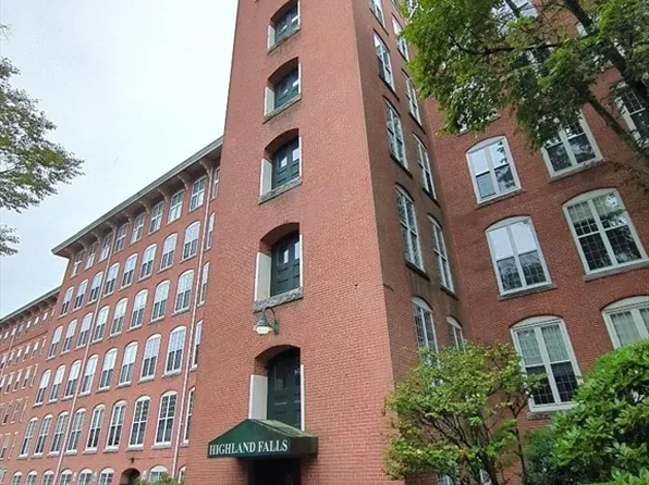 2 School St Unit 311, Albion, RI 02802