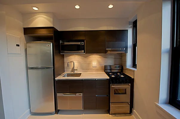 Rented by Stonehenge NYC LLC | media 5