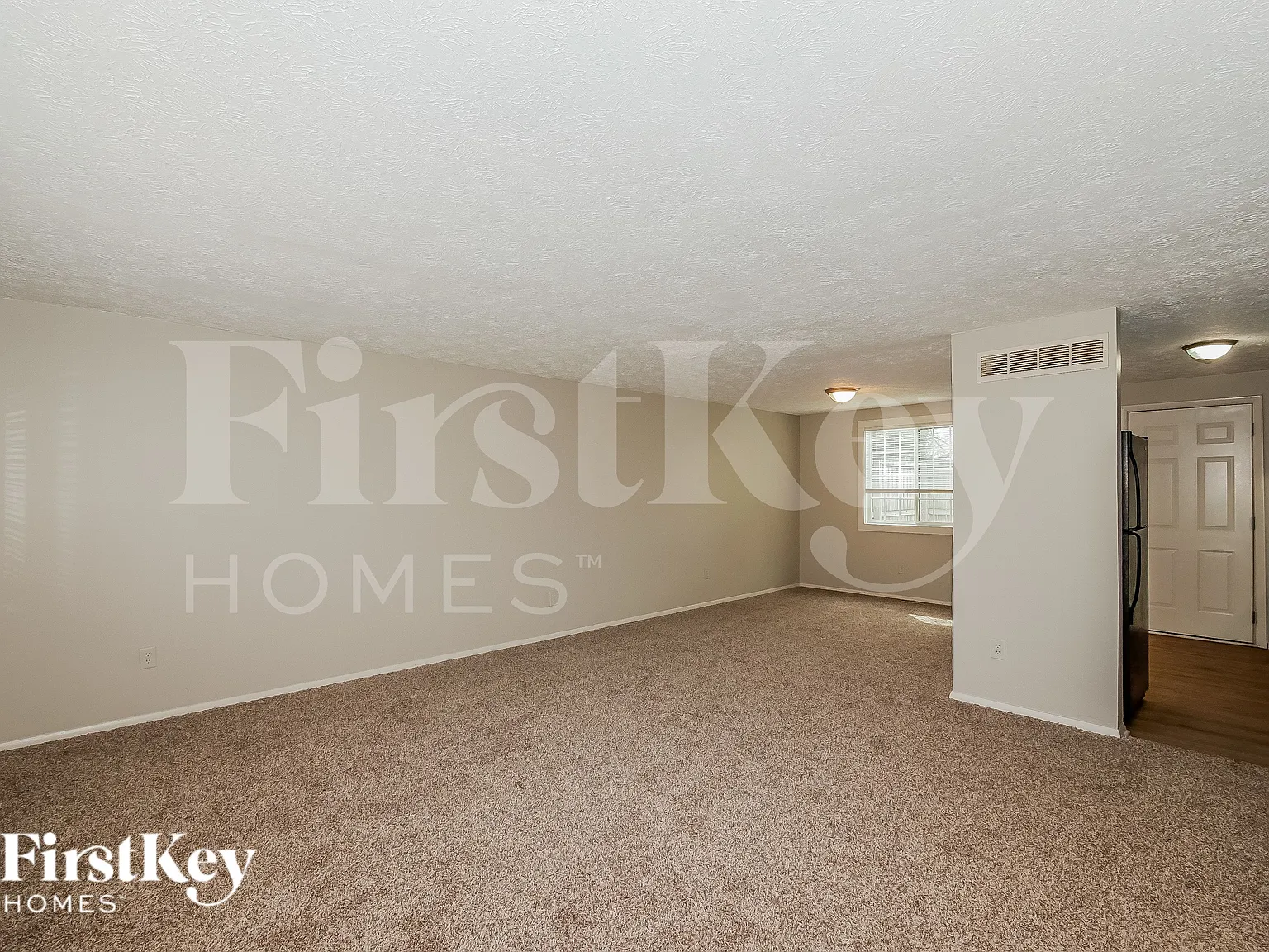 3 bed, 2.5 bath, 2068 sqft, $2,145 — Photo 3
