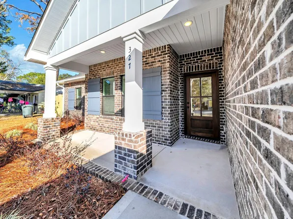 368 Coral Dr, Fort Walton Beach, FL 32548