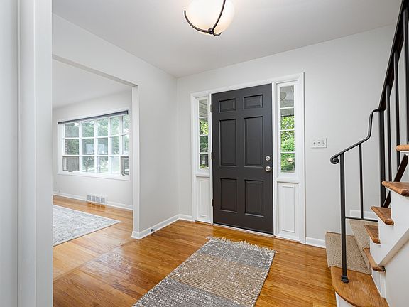 4th image of 1225 Ardmoor Ave