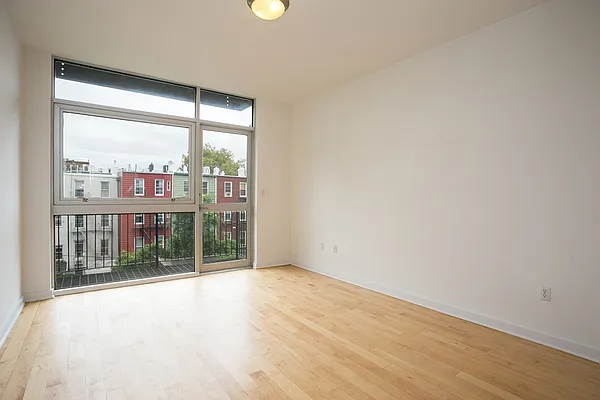 Sold by MNS | media 32