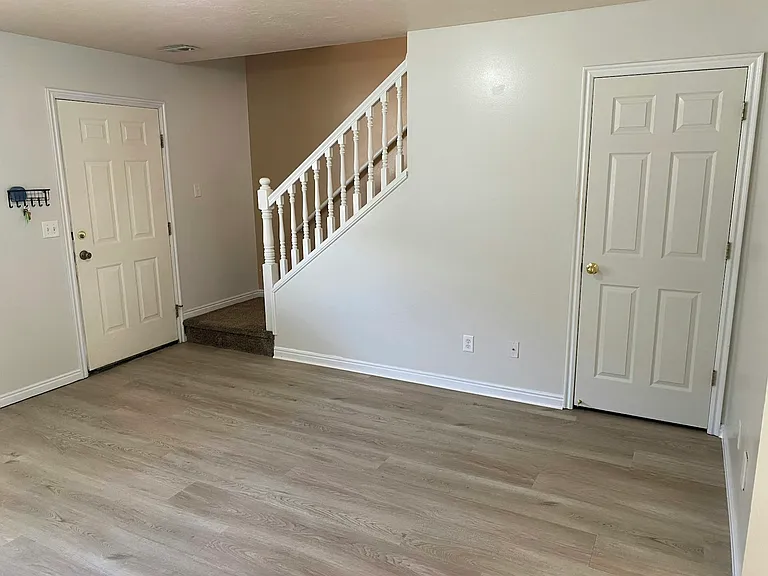 2421 N Washington Blvd #4-J — Photo 3
