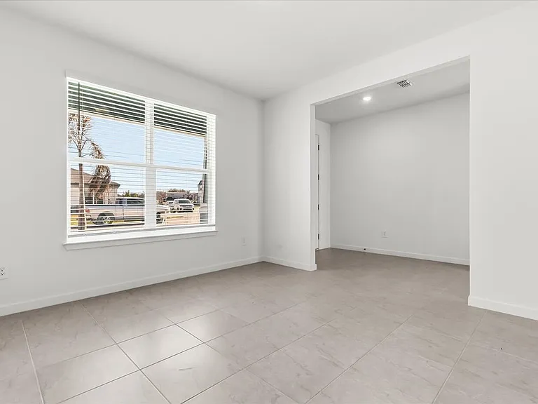 11216 Sycamore Glen Loop — Photo 13