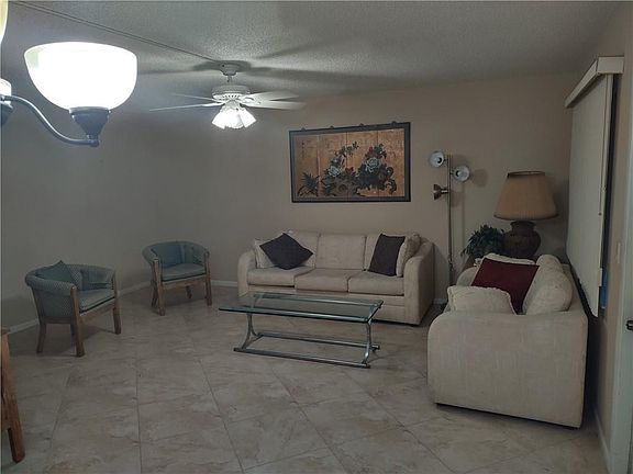 4th image of 317 Richmond C #317