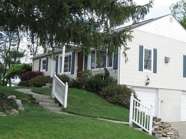 2nd image of 420 Caleb Dr