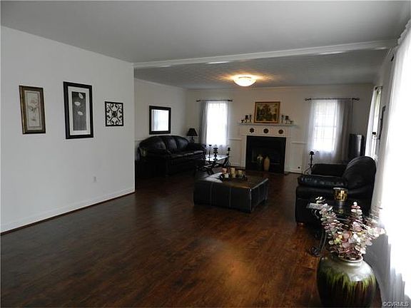 3rd image of 8353 Sherton Ct