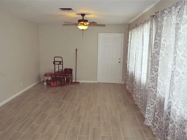 1682 W 10th St, Riviera Beach, FL 33404