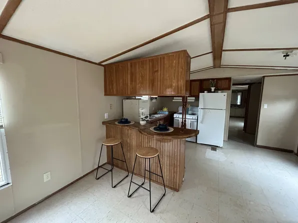 117 Terrys Park Dr, Laurens, SC 29360