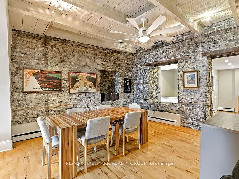 176 King Edward Ave — Photo 9