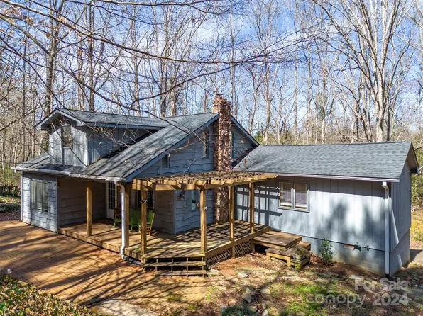373 Hollow Wood Ln, Tryon, NC 28782