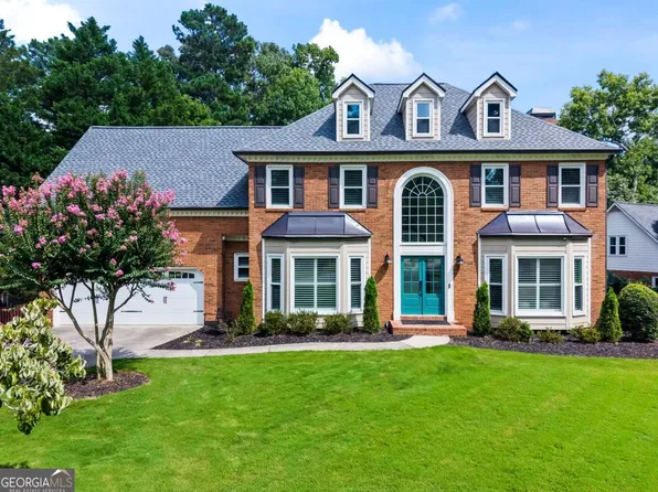 8325 Riverbirch Dr, Roswell, GA 30076