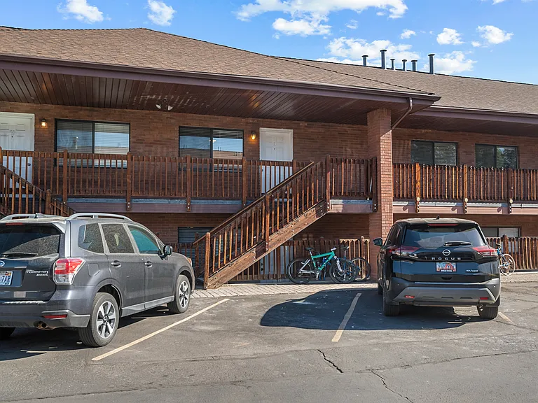 865 N 500 W #9 — Photo 1